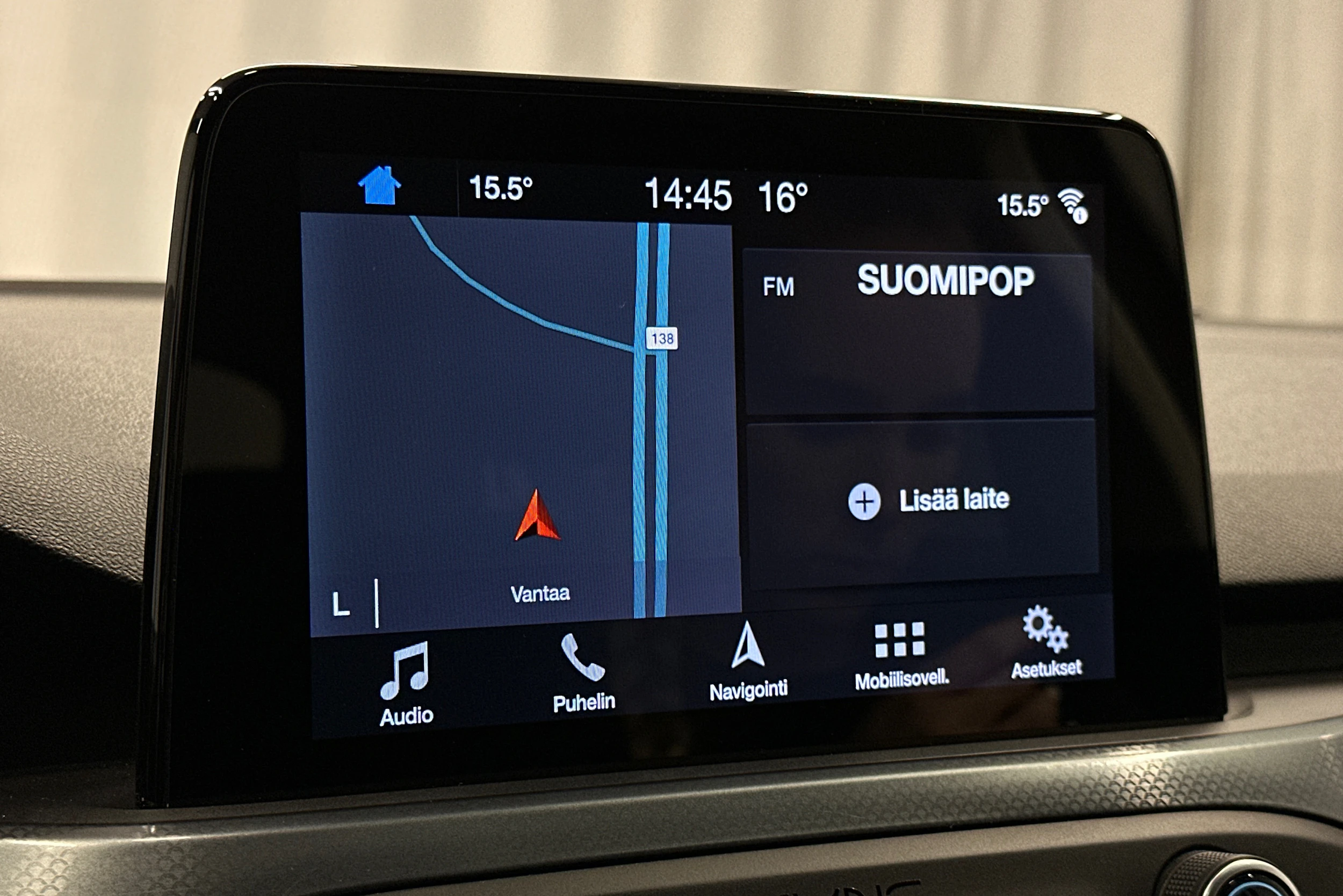 punainen Ford Focus 2019 kuva 16.