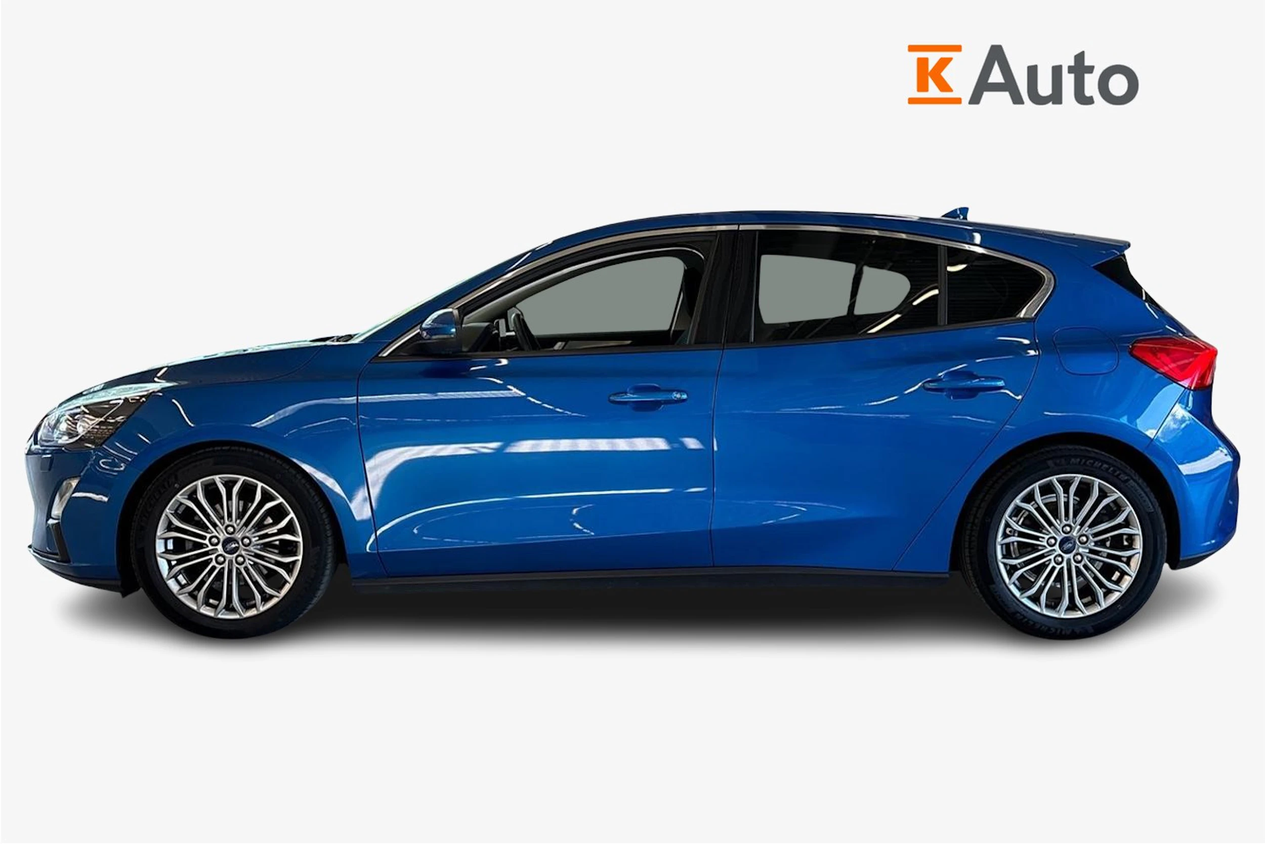 Sininen Ford FOCUS 2019 kuva 5.