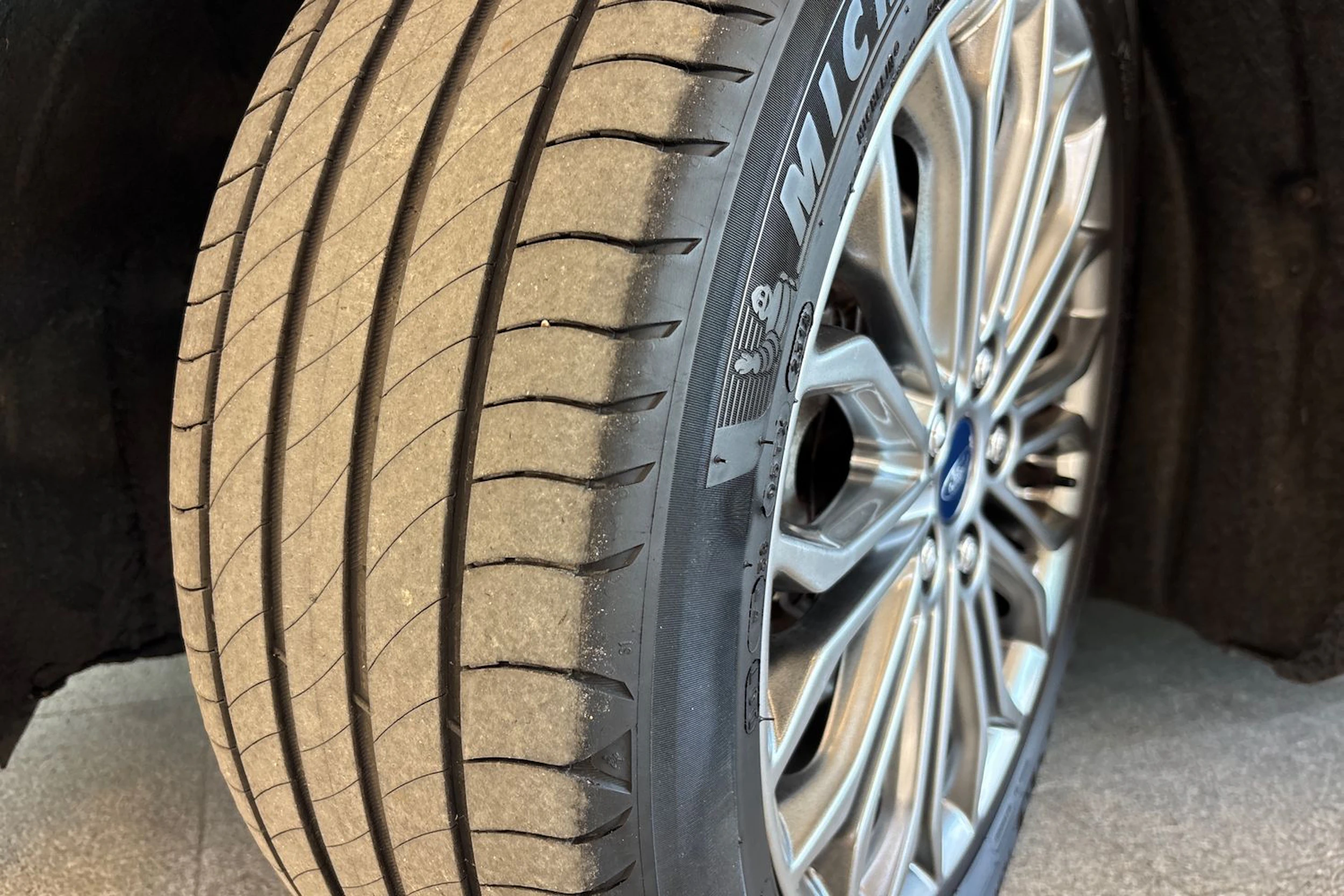 Sininen Ford FOCUS 2019 kuva 10.