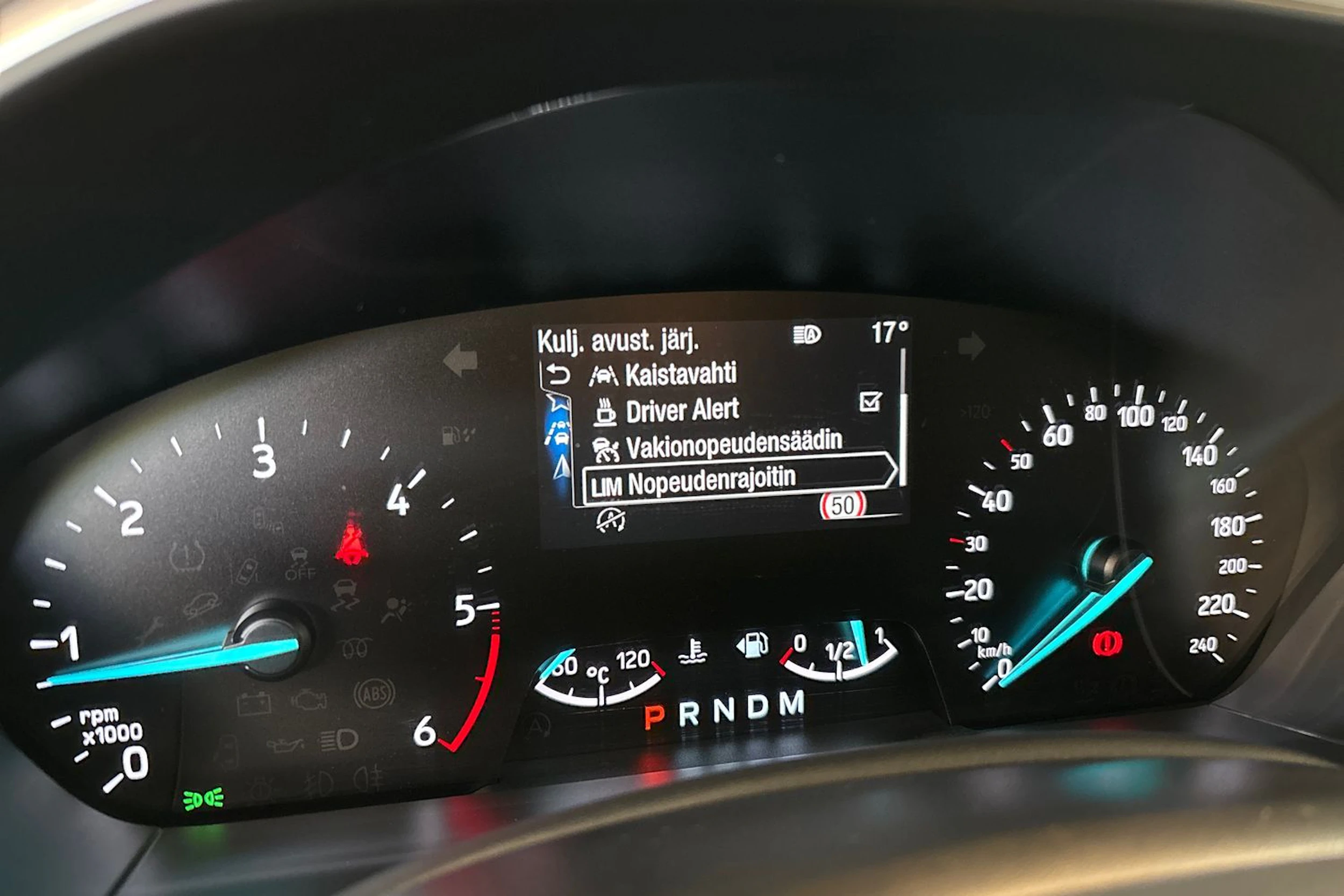 Sininen Ford FOCUS 2019 kuva 17.