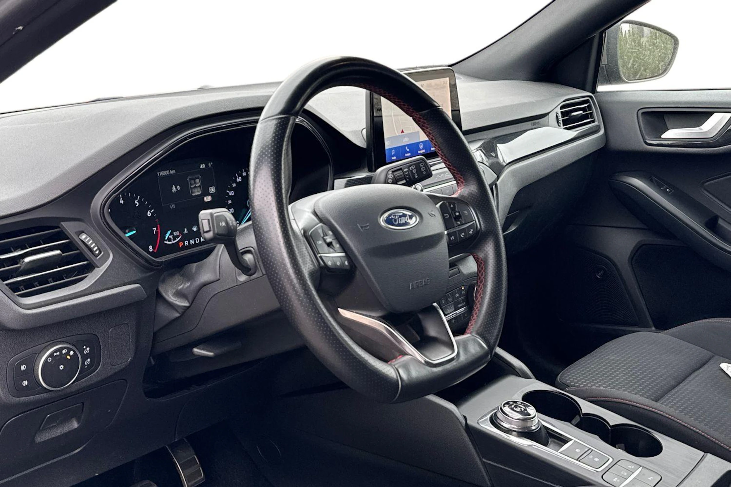 harmaa Ford Focus 2019 kuva 3.