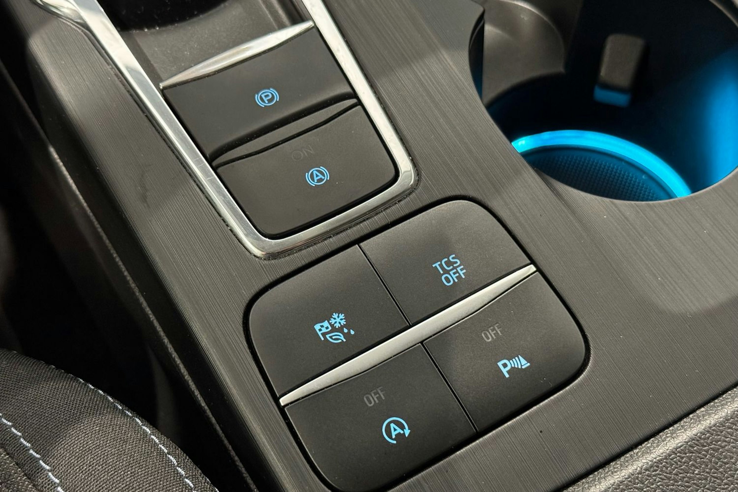 valkoinen Ford Focus 2019 kuva 23.
