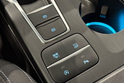 valkoinen Ford Focus 2019 kuva 23.