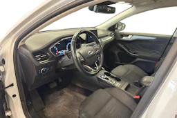 Valkoinen Ford FOCUS 2019 kuva 3.