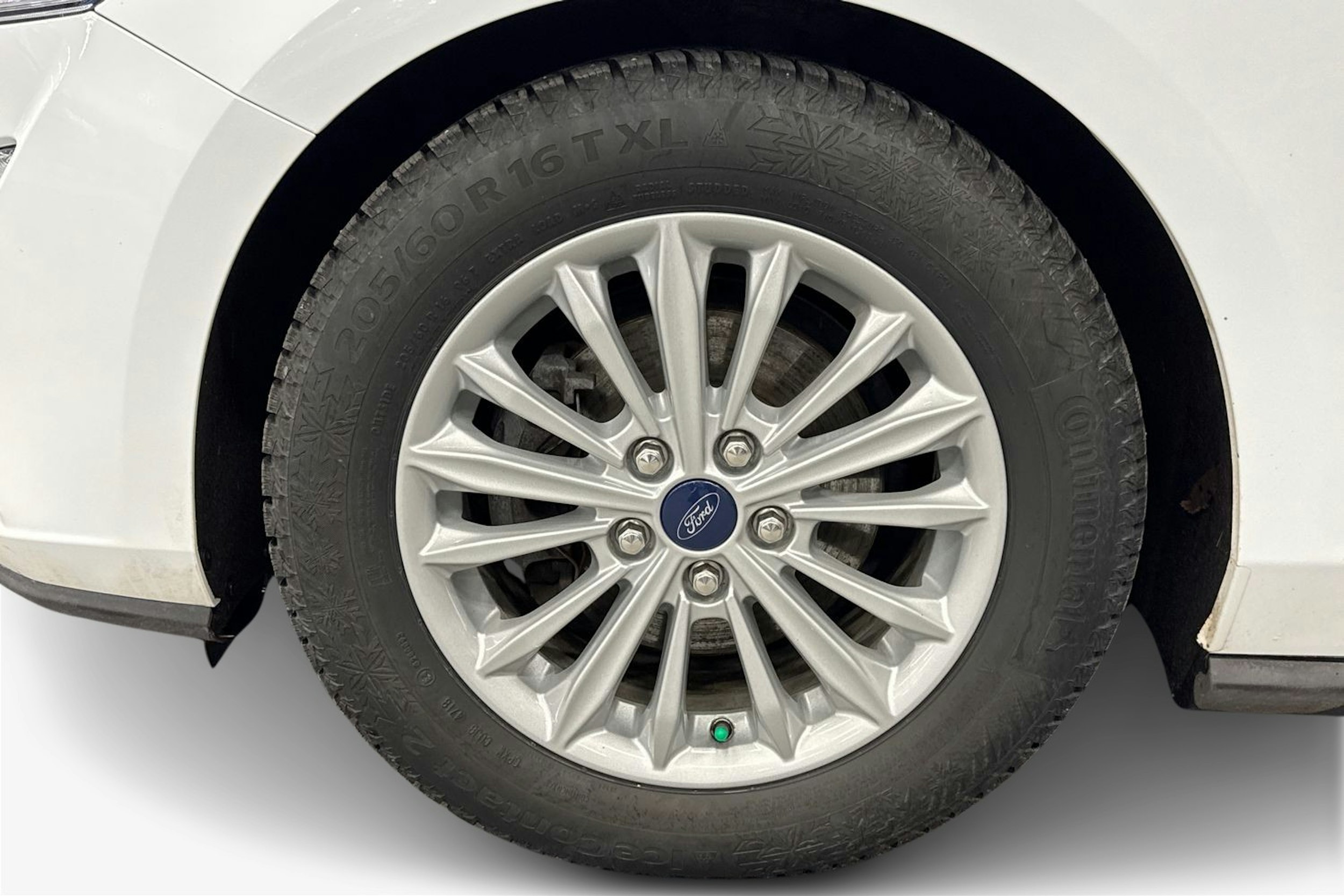 Valkoinen Ford FOCUS 2019 kuva 11.