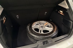 Valkoinen Ford FOCUS 2019 kuva 13.