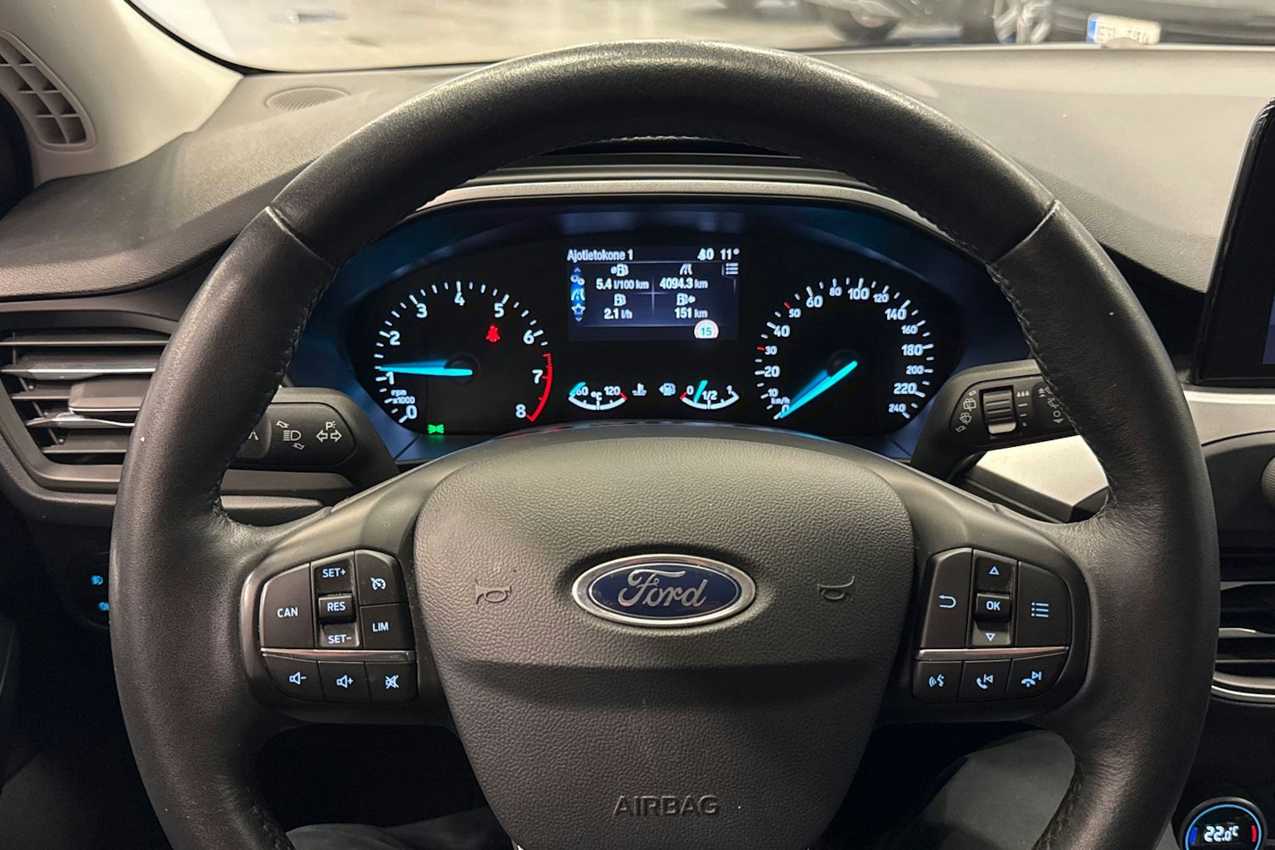 Valkoinen Ford FOCUS 2019 kuva 14.