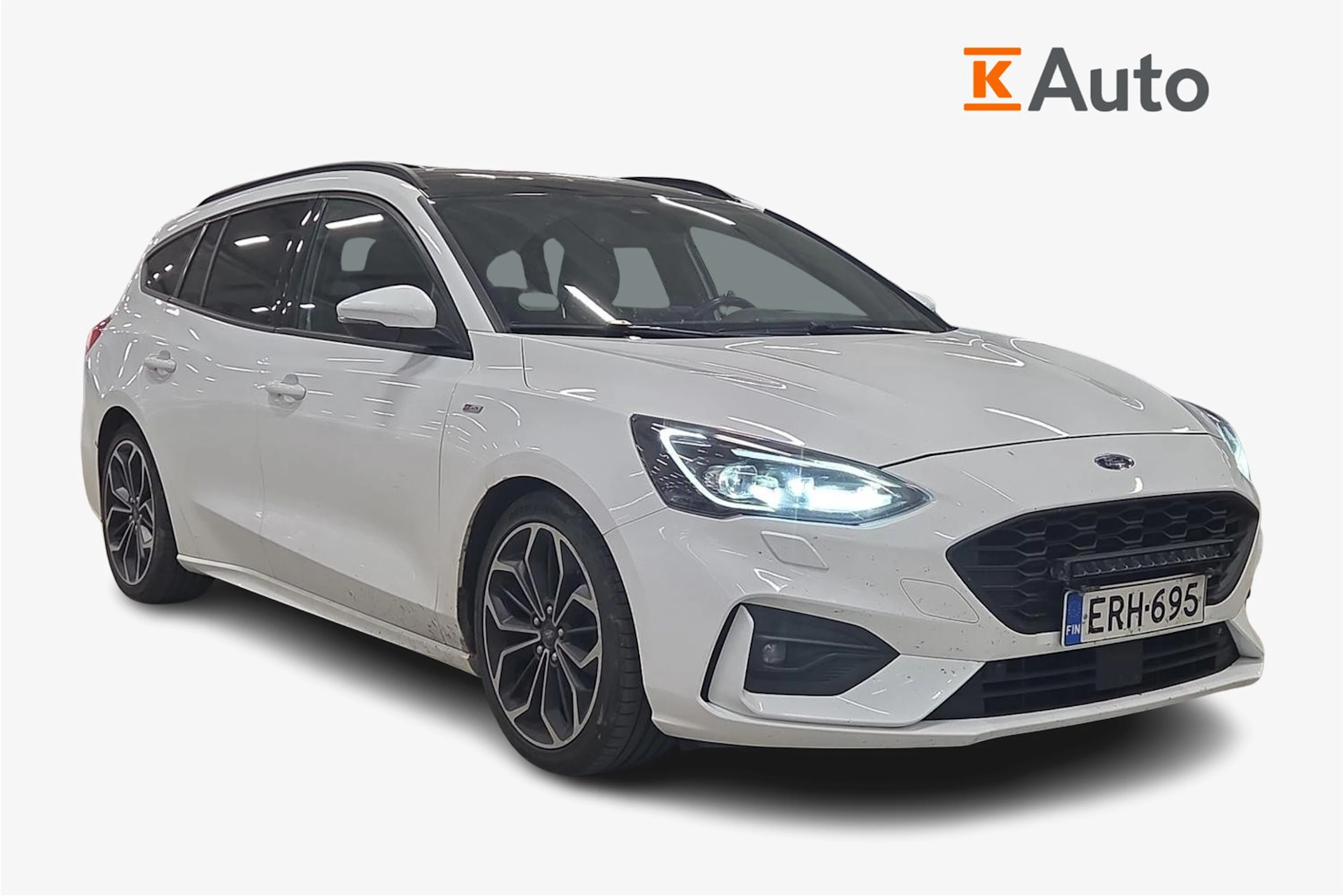 valkoinen Ford Focus 2019 kuva 1.