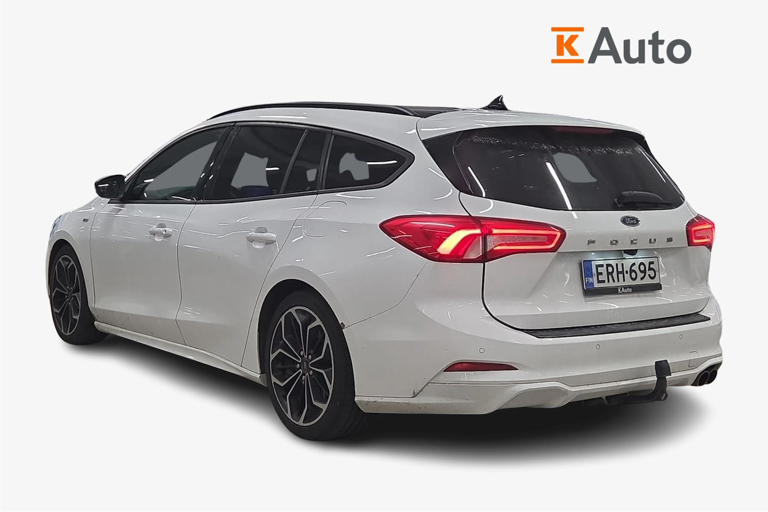 valkoinen Ford Focus 2019 kuva 2.