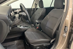 Harmaa Ford FOCUS 2019 kuva 16.