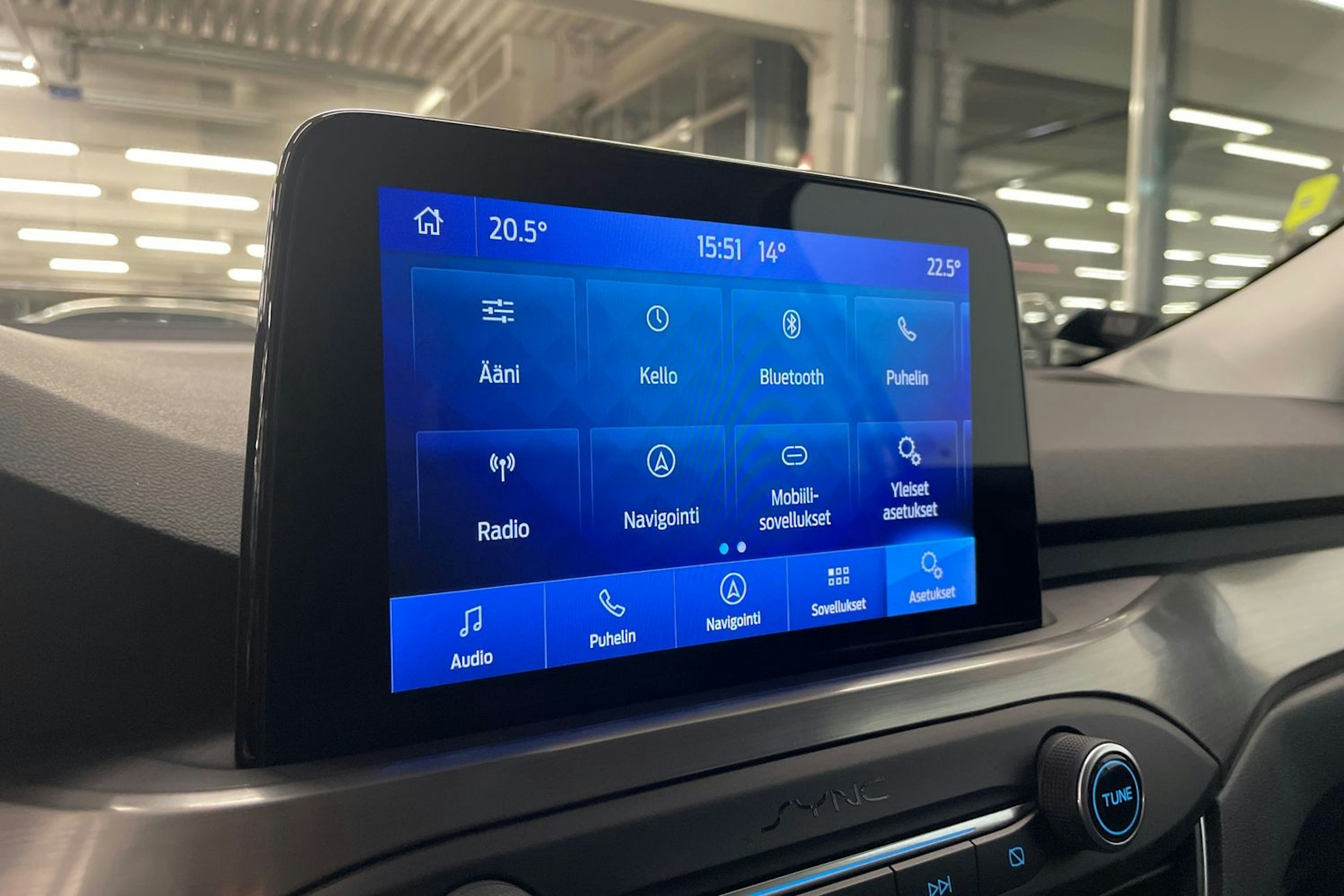 Harmaa Ford FOCUS 2019 kuva 21.