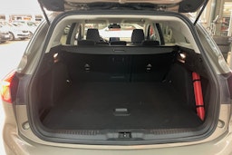 Harmaa Ford FOCUS 2019 kuva 26.