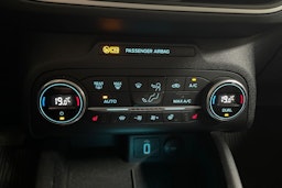 valkoinen Ford Focus 2019 kuva 26.