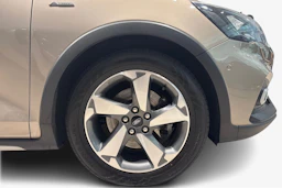 harmaa Ford Focus 2019 kuva 12.