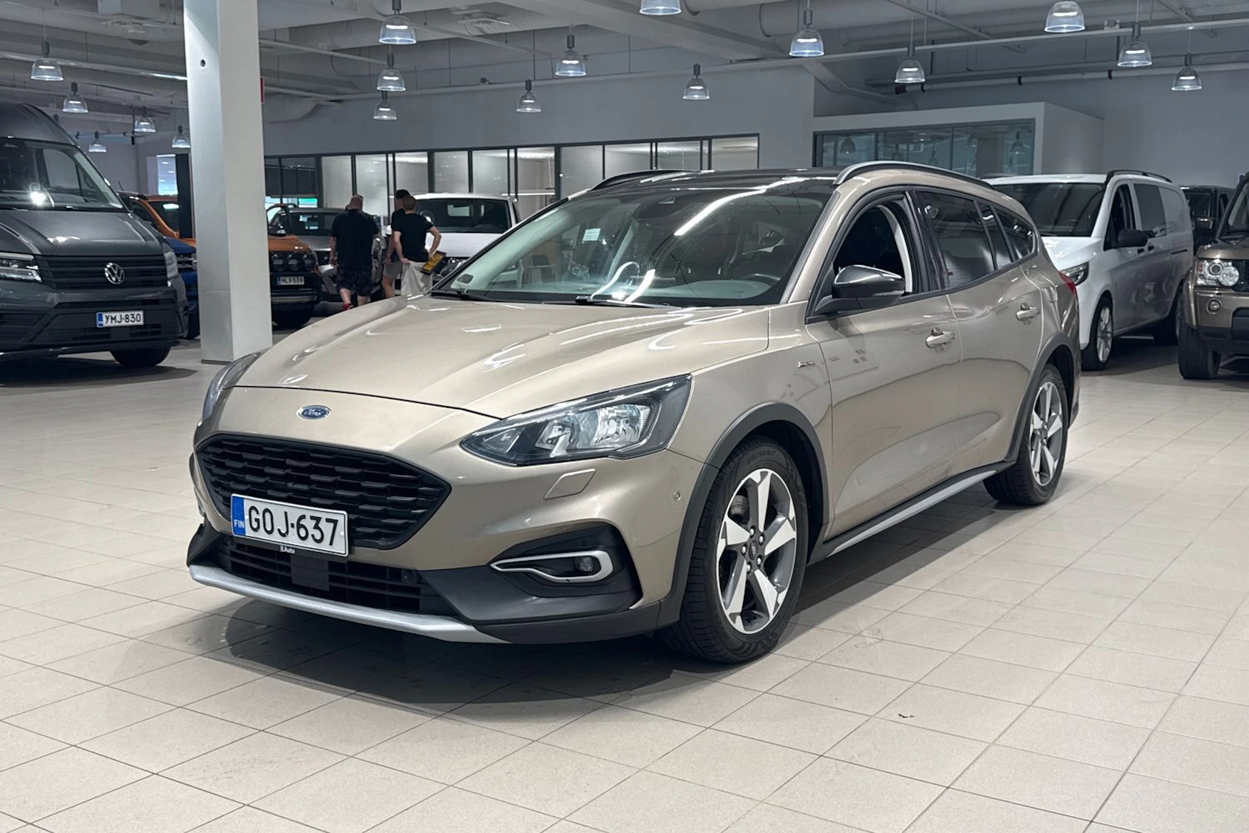 harmaa Ford Focus 2019 kuva 13.