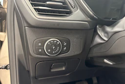 harmaa Ford Focus 2019 kuva 21.