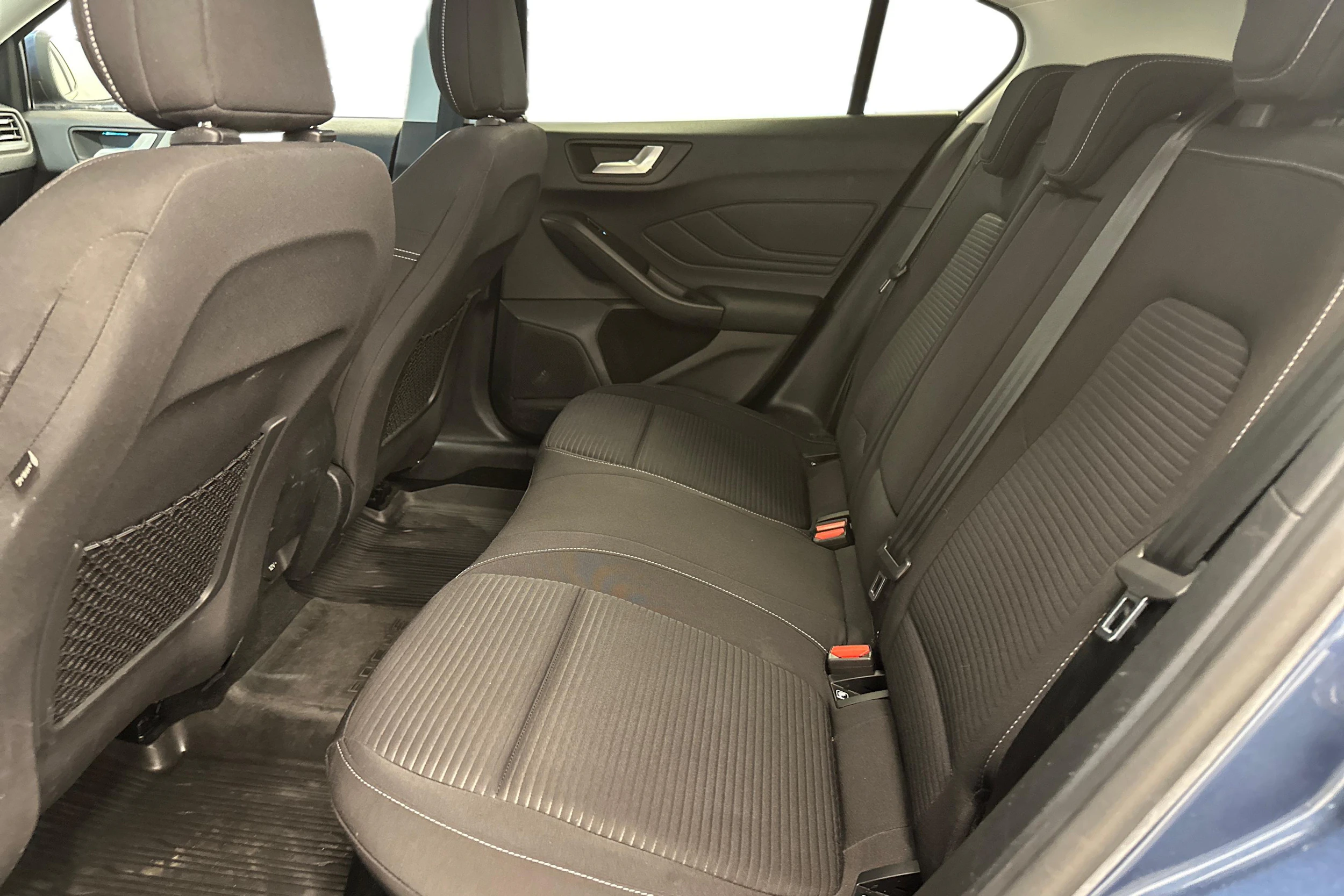 Sininen Ford FOCUS 2019 kuva 8.