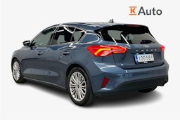 sininen Ford Focus 2019 kuva 2.