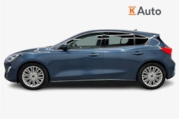 sininen Ford Focus 2019 kuva 6.