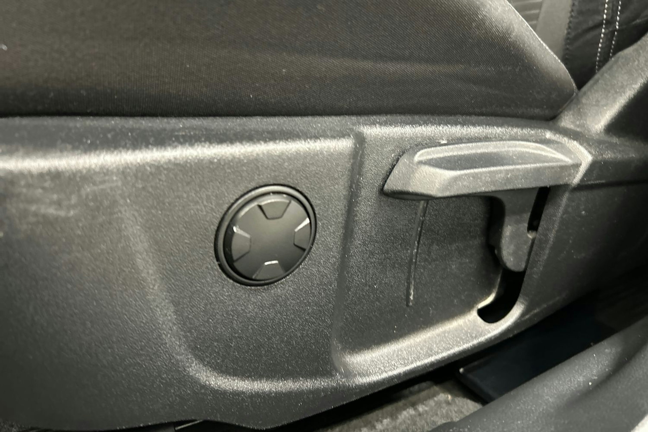 sininen Ford Focus 2019 kuva 21.