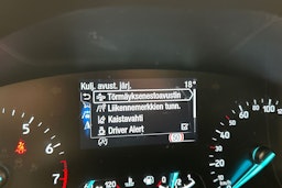 sininen Ford Focus 2019 kuva 23.