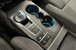 sininen Ford Focus 2019 kuva 31.