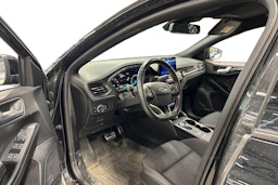musta Ford Focus 2019 kuva 3.