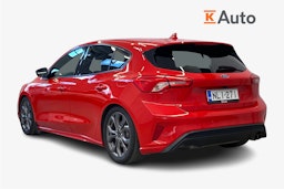 punainen Ford Focus 2019 kuva 2.