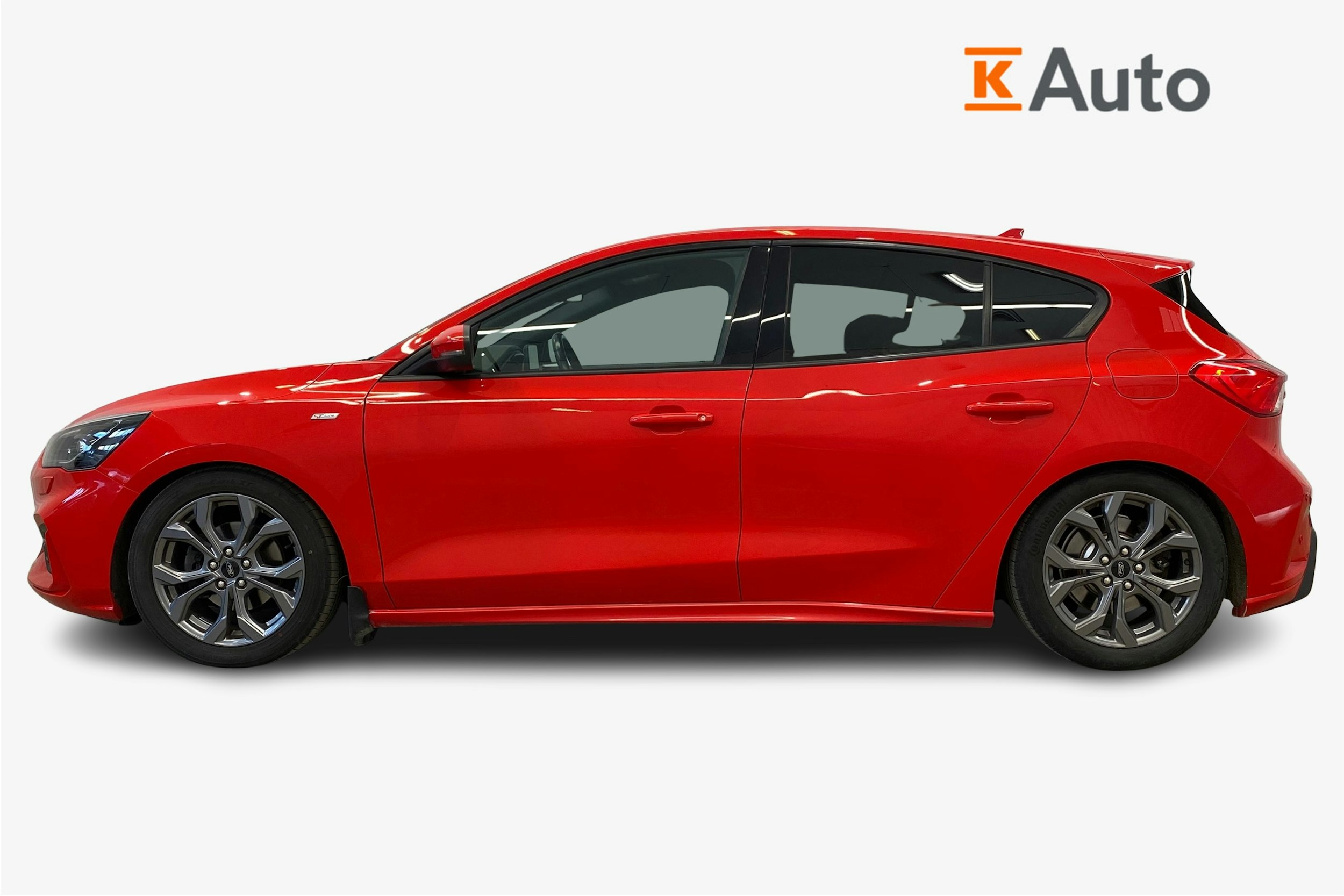 punainen Ford Focus 2019 kuva 6.