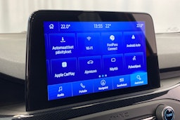 punainen Ford Focus 2019 kuva 26.