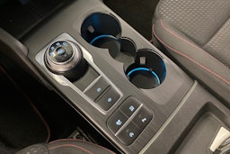 punainen Ford Focus 2019 kuva 28.