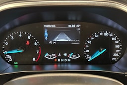 sininen Ford Focus 2019 kuva 18.