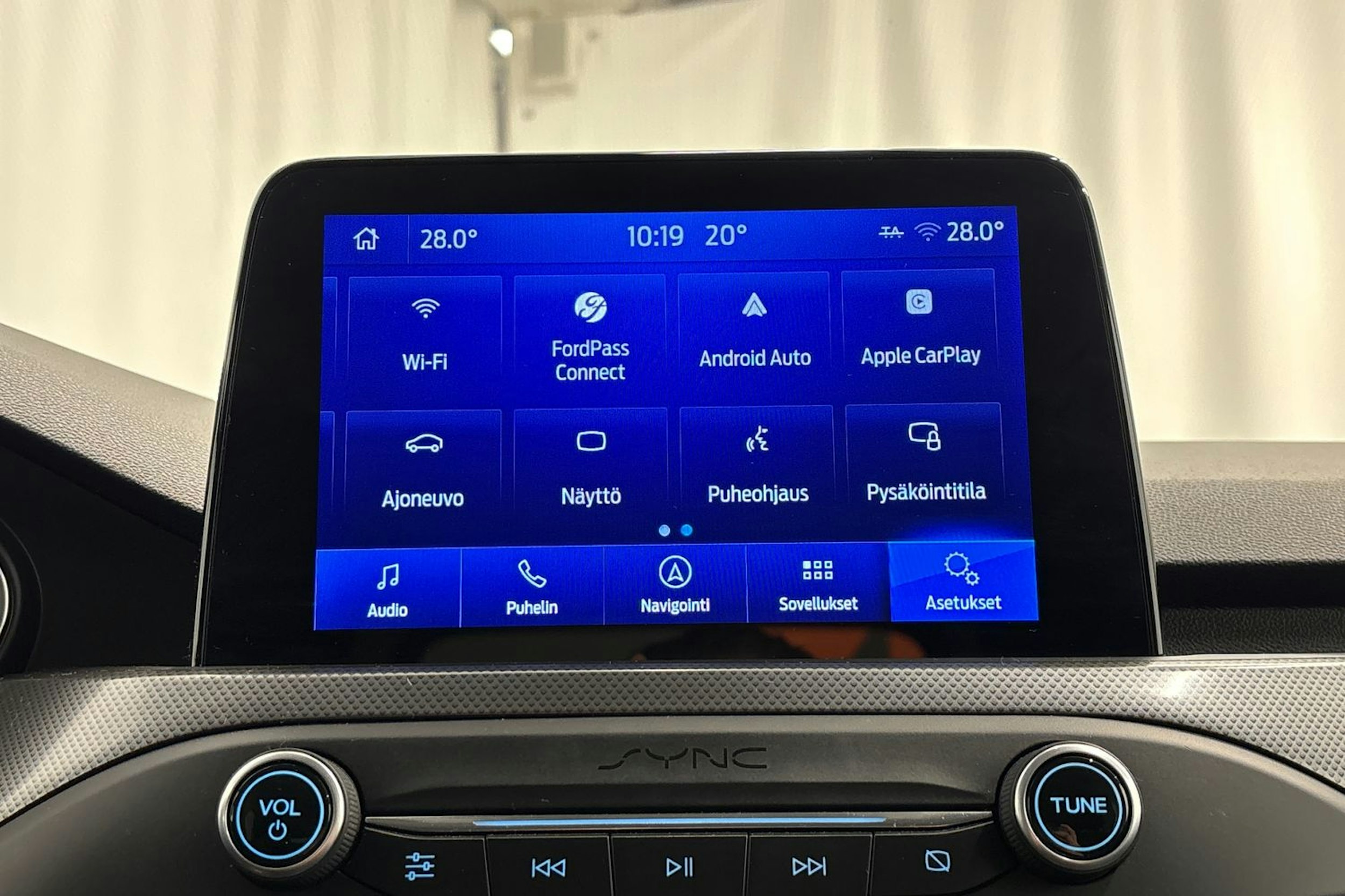 sininen Ford Focus 2019 kuva 20.