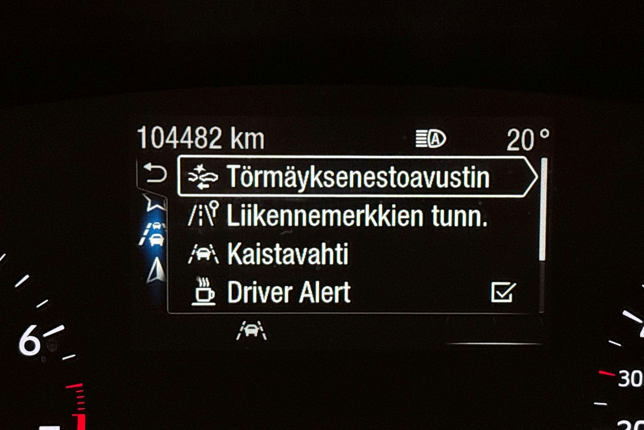 sininen Ford Focus 2019 kuva 21.