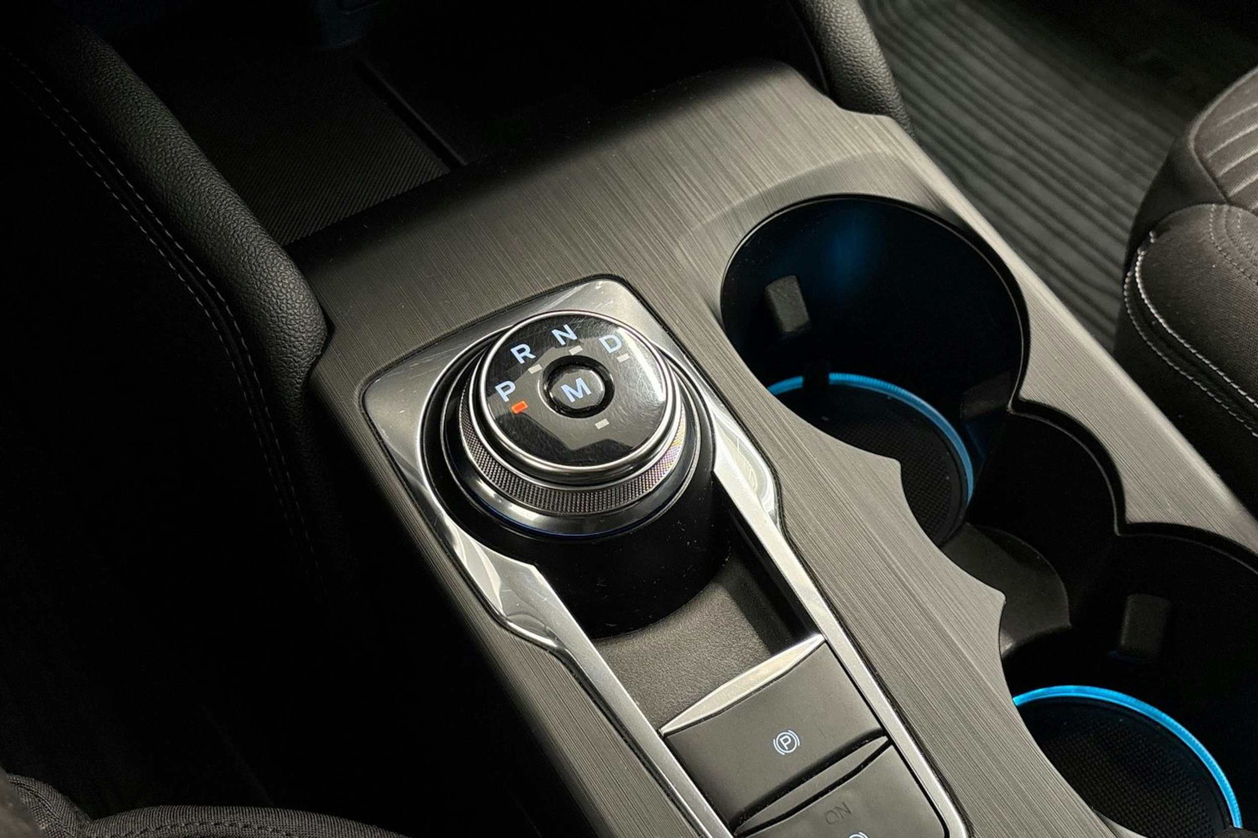 sininen Ford Focus 2019 kuva 22.