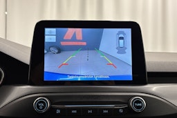 sininen Ford Focus 2019 kuva 23.