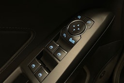 musta Ford Focus 2019 kuva 35.