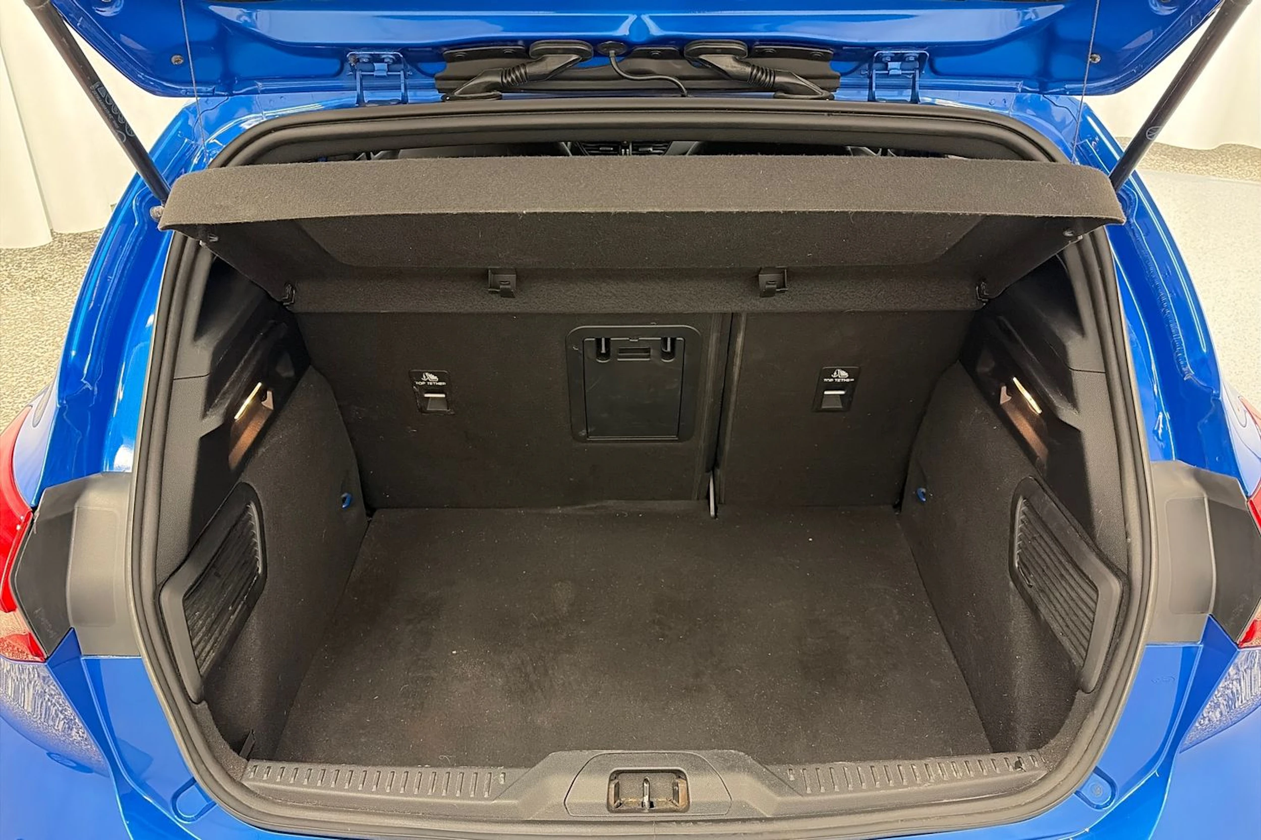 Sininen Ford FOCUS 2019 kuva 15.
