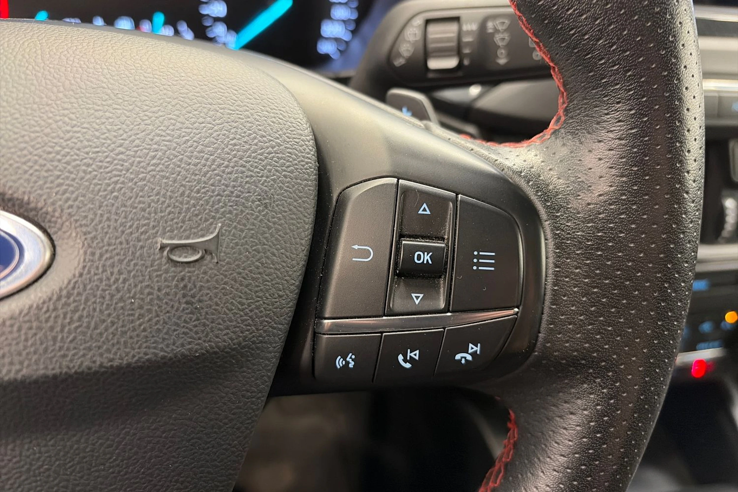 Sininen Ford FOCUS 2019 kuva 19.