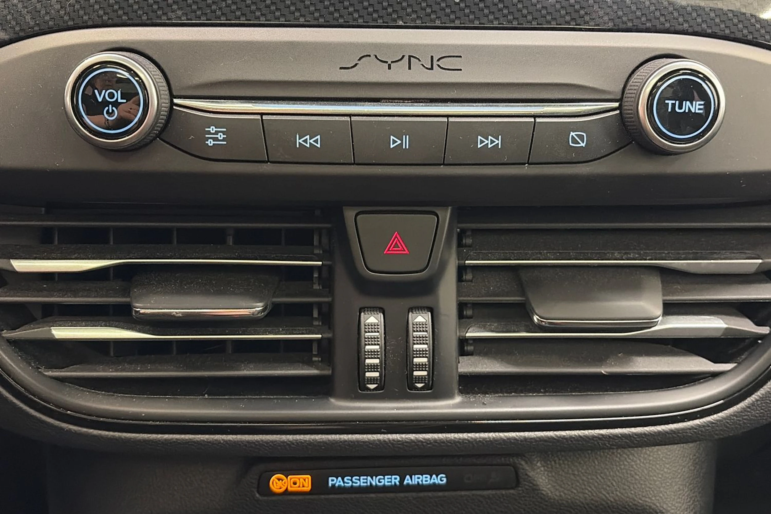 Sininen Ford FOCUS 2019 kuva 24.