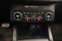 Sininen Ford FOCUS 2019 kuva 25.