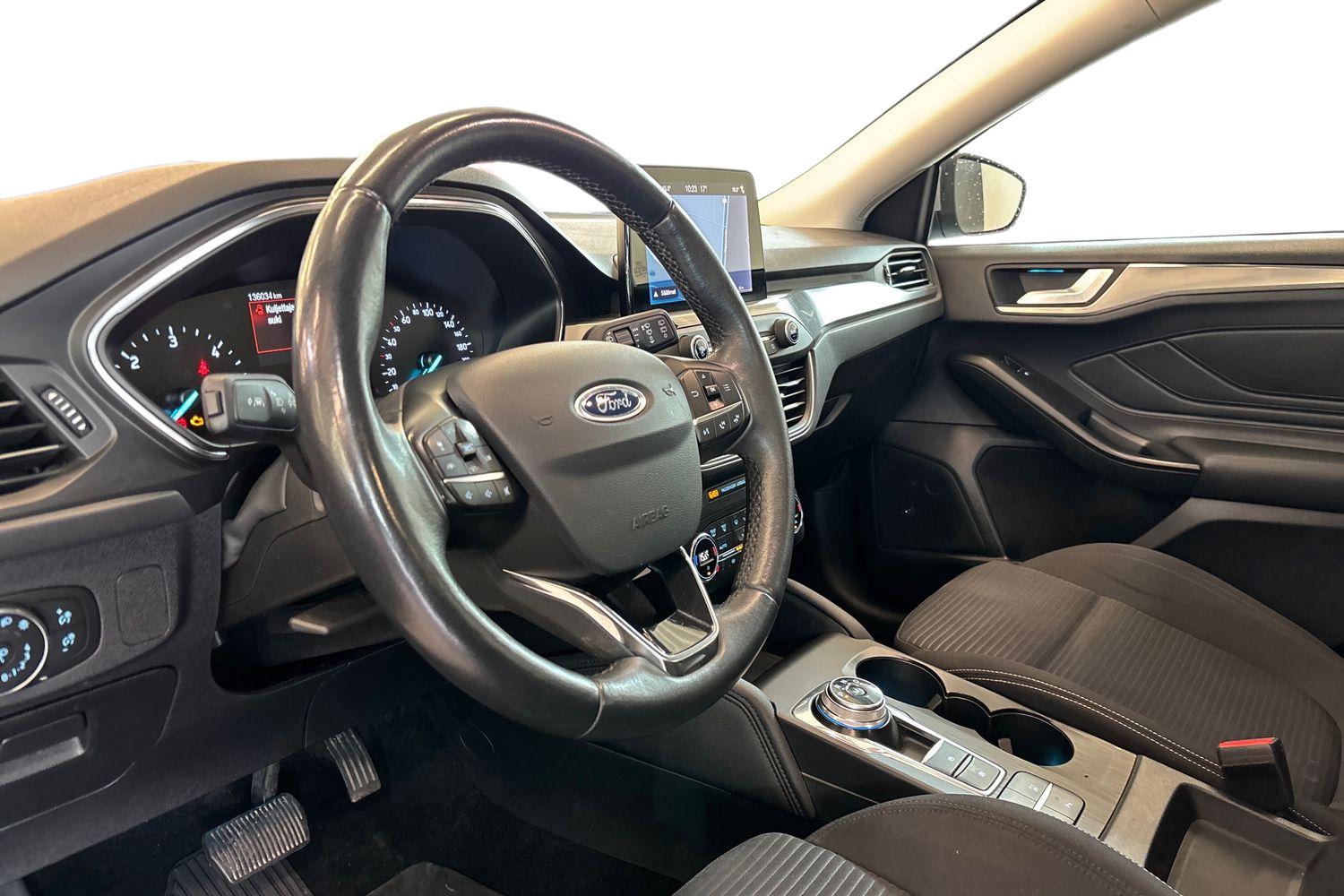 Ford Focus 2019, photo 6/23