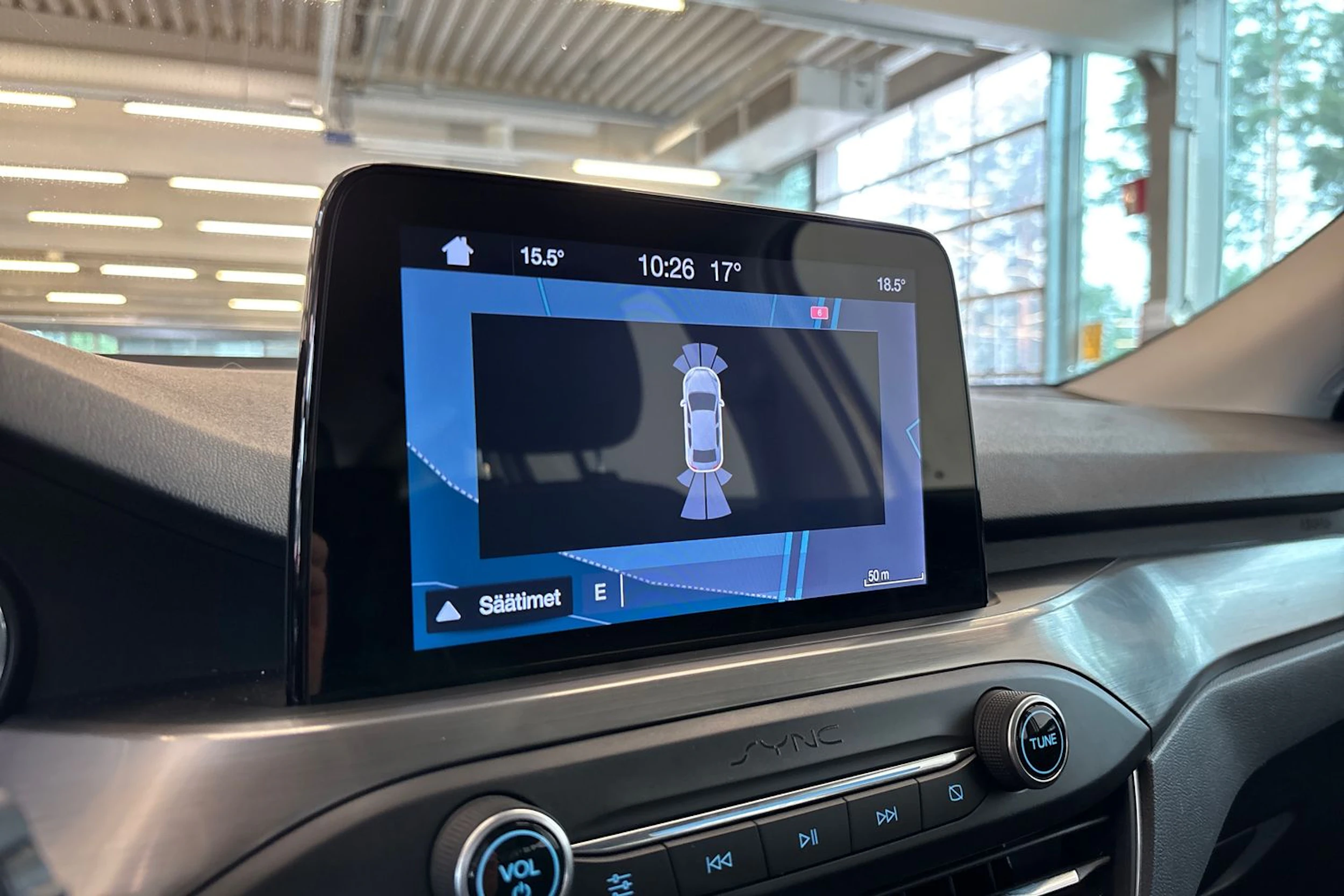 Harmaa Ford FOCUS 2019 kuva 18.