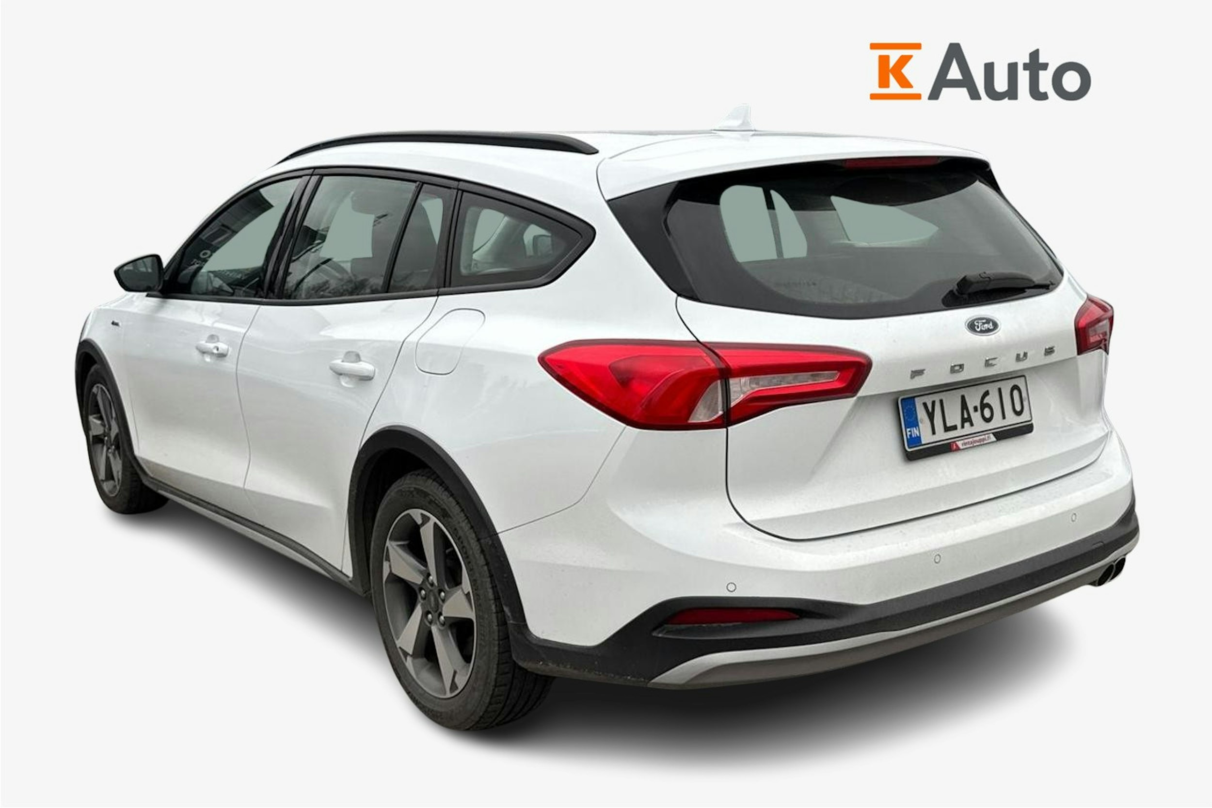 valkoinen Ford Focus 2019 kuva 2.