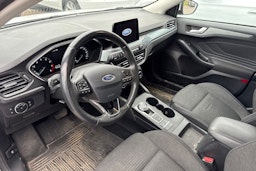 valkoinen Ford Focus 2019 kuva 3.