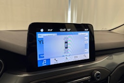 valkoinen Ford Focus 2019 kuva 14.