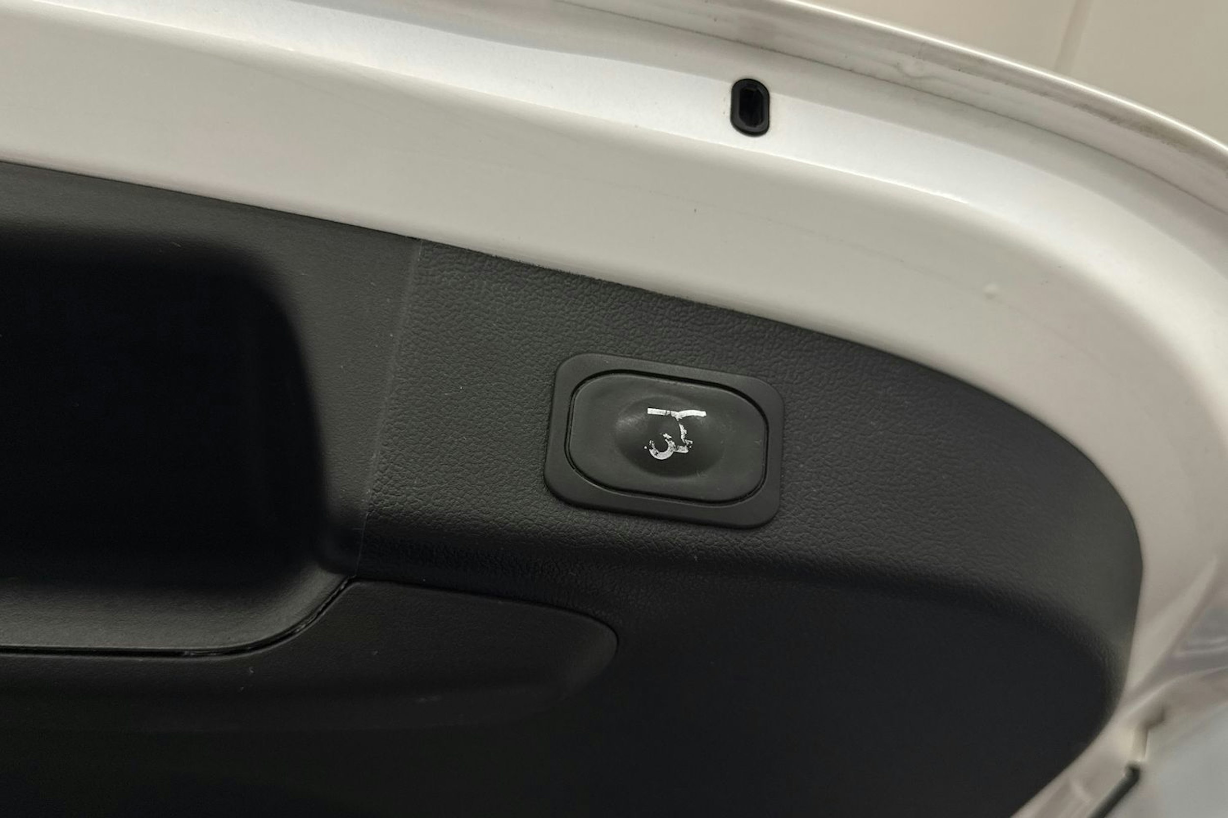 valkoinen Ford Focus 2019 kuva 15.