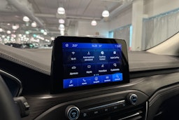 valkoinen Ford Focus 2019 kuva 27.