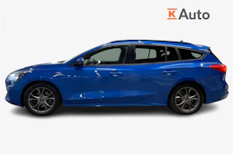 sininen Ford Focus 2019 kuva 5.