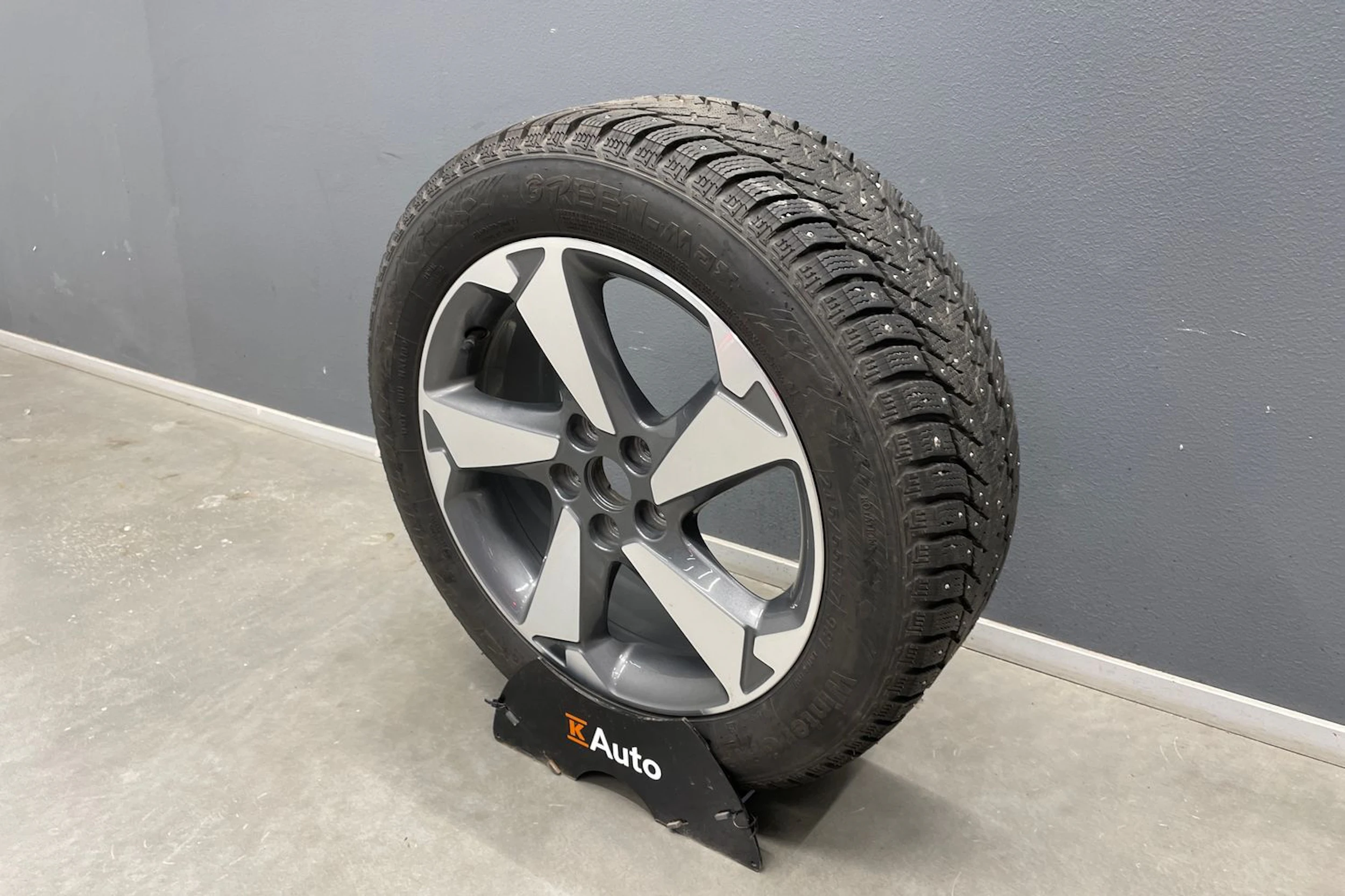 sininen Ford Focus 2019 kuva 11.